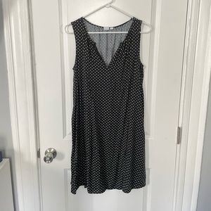 Gap Flowy Sleeveless Shift Dress